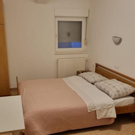 Apartments And Rooms Niki 2 Kastela Ngoại thất bức ảnh