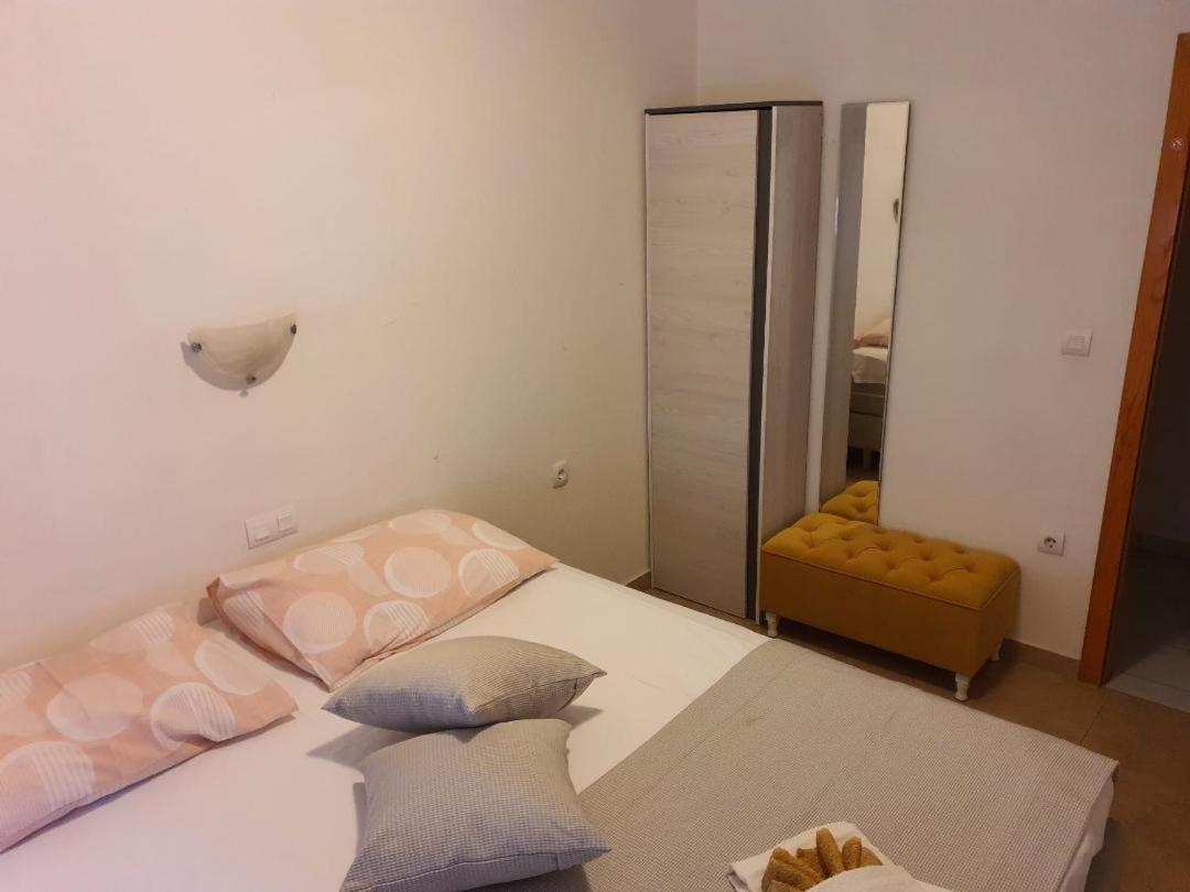 Apartments And Rooms Niki 2 Kastela Ngoại thất bức ảnh
