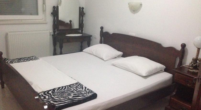 Apartments And Rooms Niki 2 Kastela Phòng bức ảnh