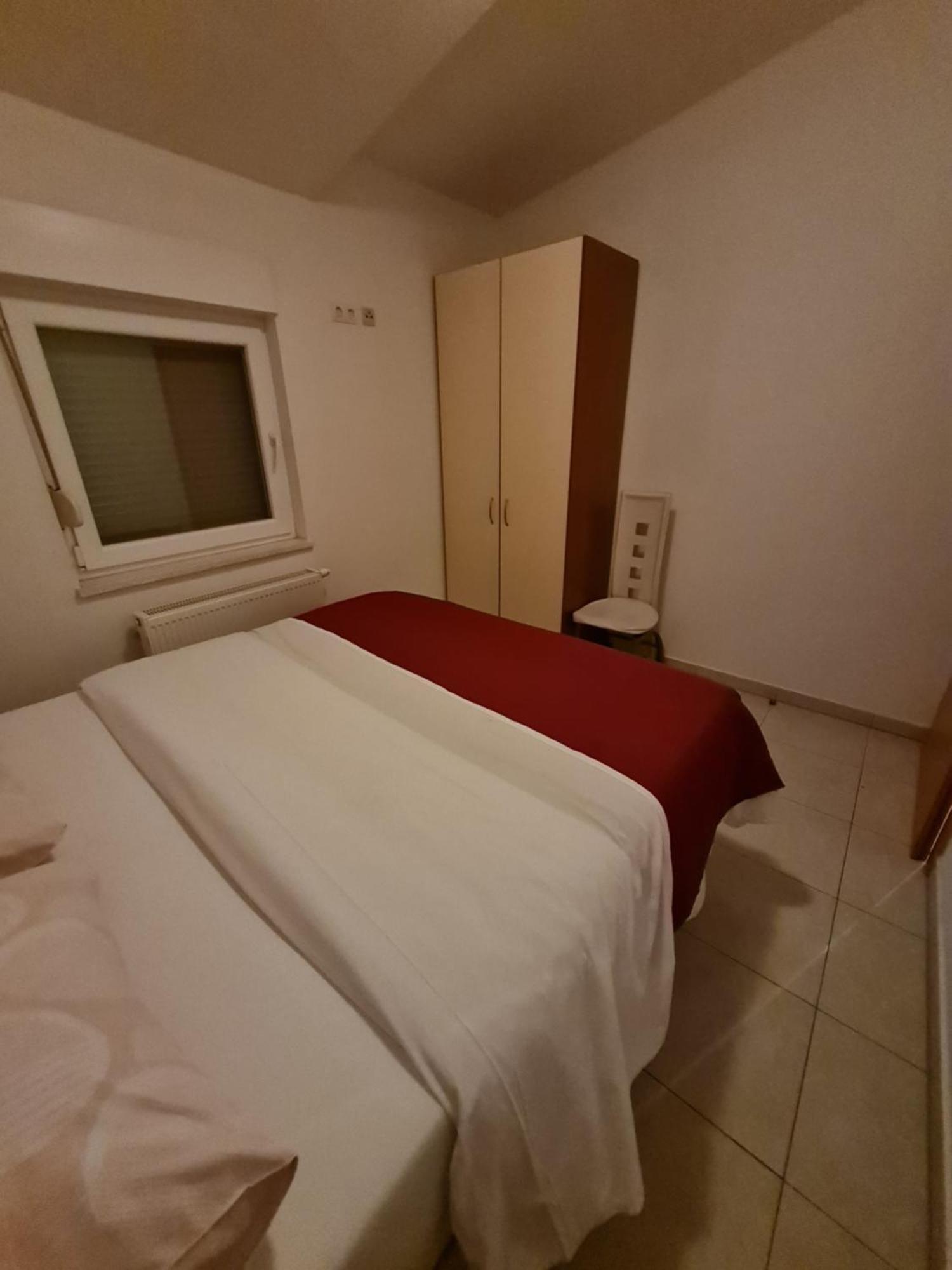 Apartments And Rooms Niki 2 Kastela Ngoại thất bức ảnh