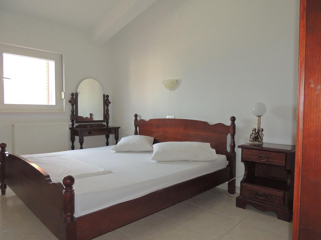 Apartments And Rooms Niki 2 Kastela Ngoại thất bức ảnh